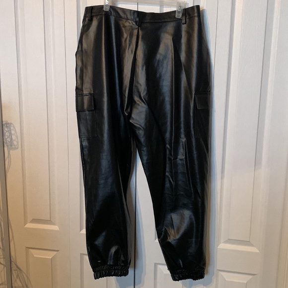 Highwaisted Faux Leather Joggers - Picture 5 of 5